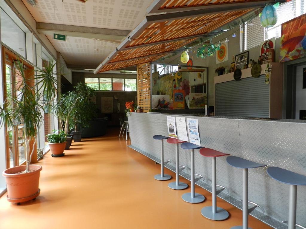 Hostel De Zandpoort Mechelen Bagian luar foto