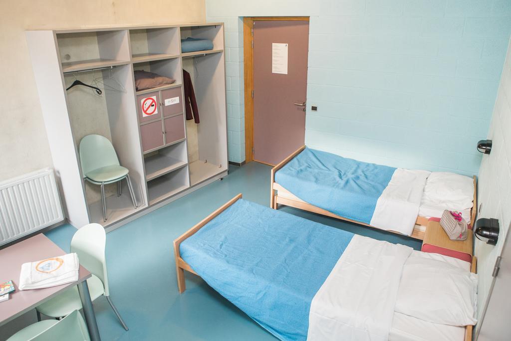 Hostel De Zandpoort Mechelen Bagian luar foto